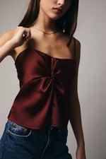Load image into Gallery viewer, Wine front twist cami

