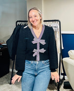Load image into Gallery viewer, Black bow sweater
