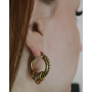 Edge texture hoop earring