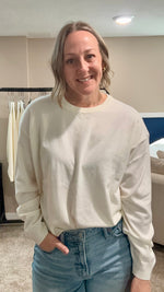 Load image into Gallery viewer, Cream lightweight soft sweater
